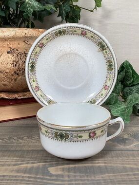 Antique Homer Laughlin Tea Cup & Saucer Set Made USA I4N Stained And Crazed